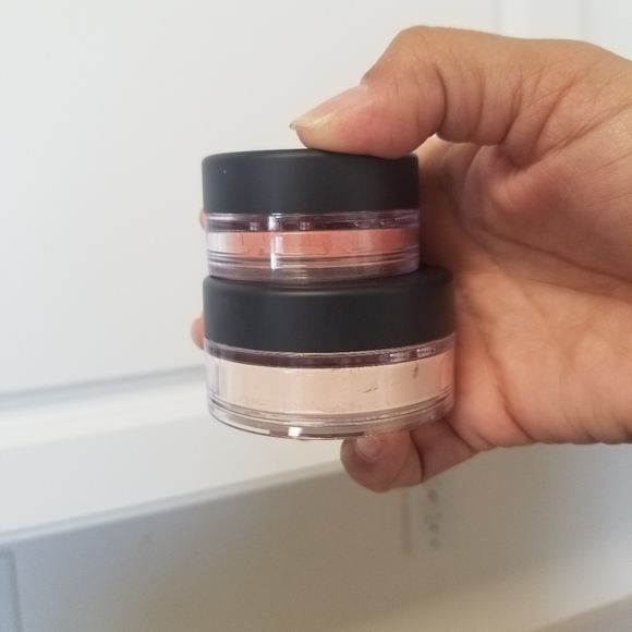 NEW BAREMINERALS STATEMENT RADIANCE N VEIL - Picture 2 of 4